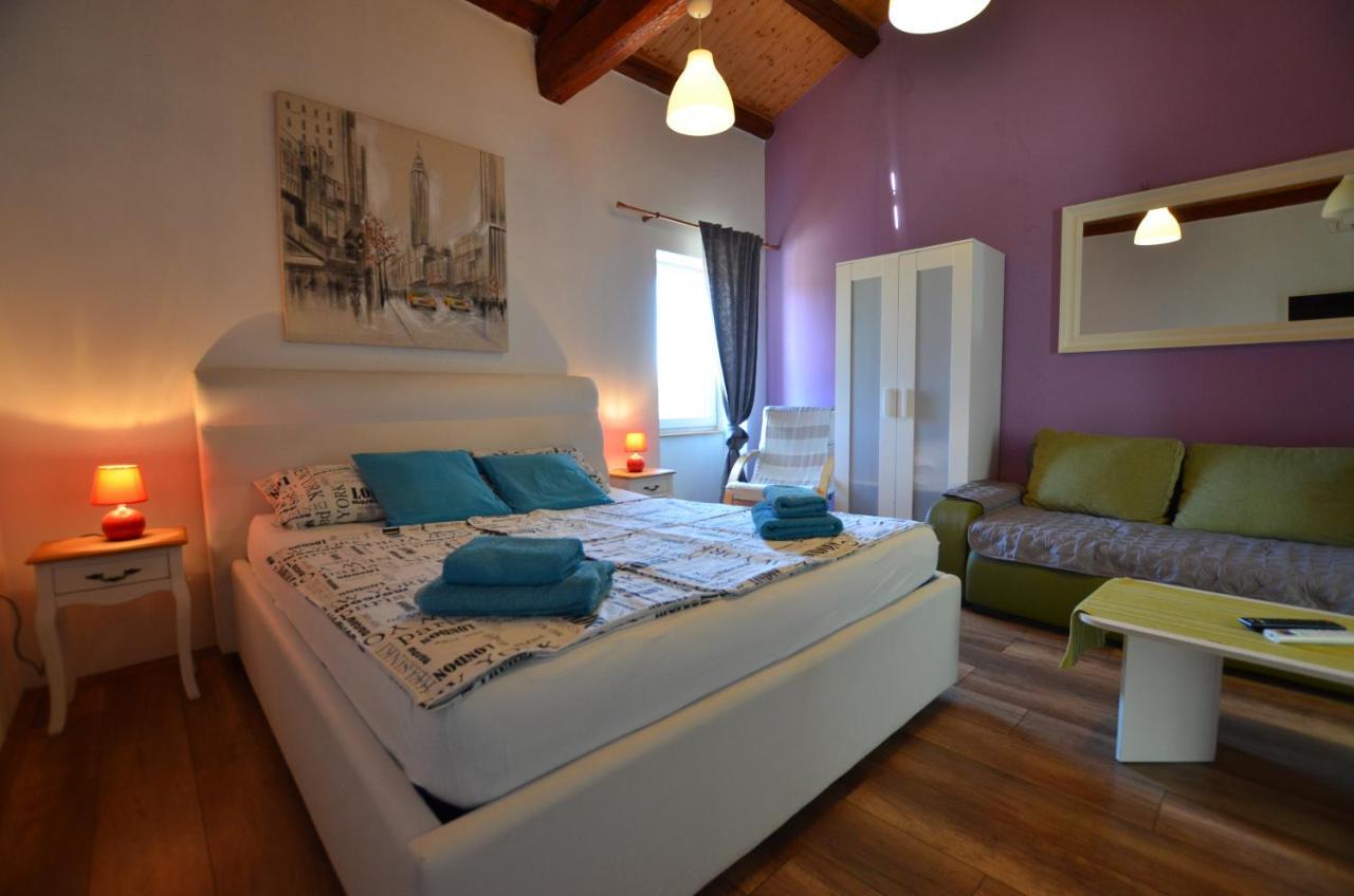 Graziella Apartment Ровин Екстериор снимка