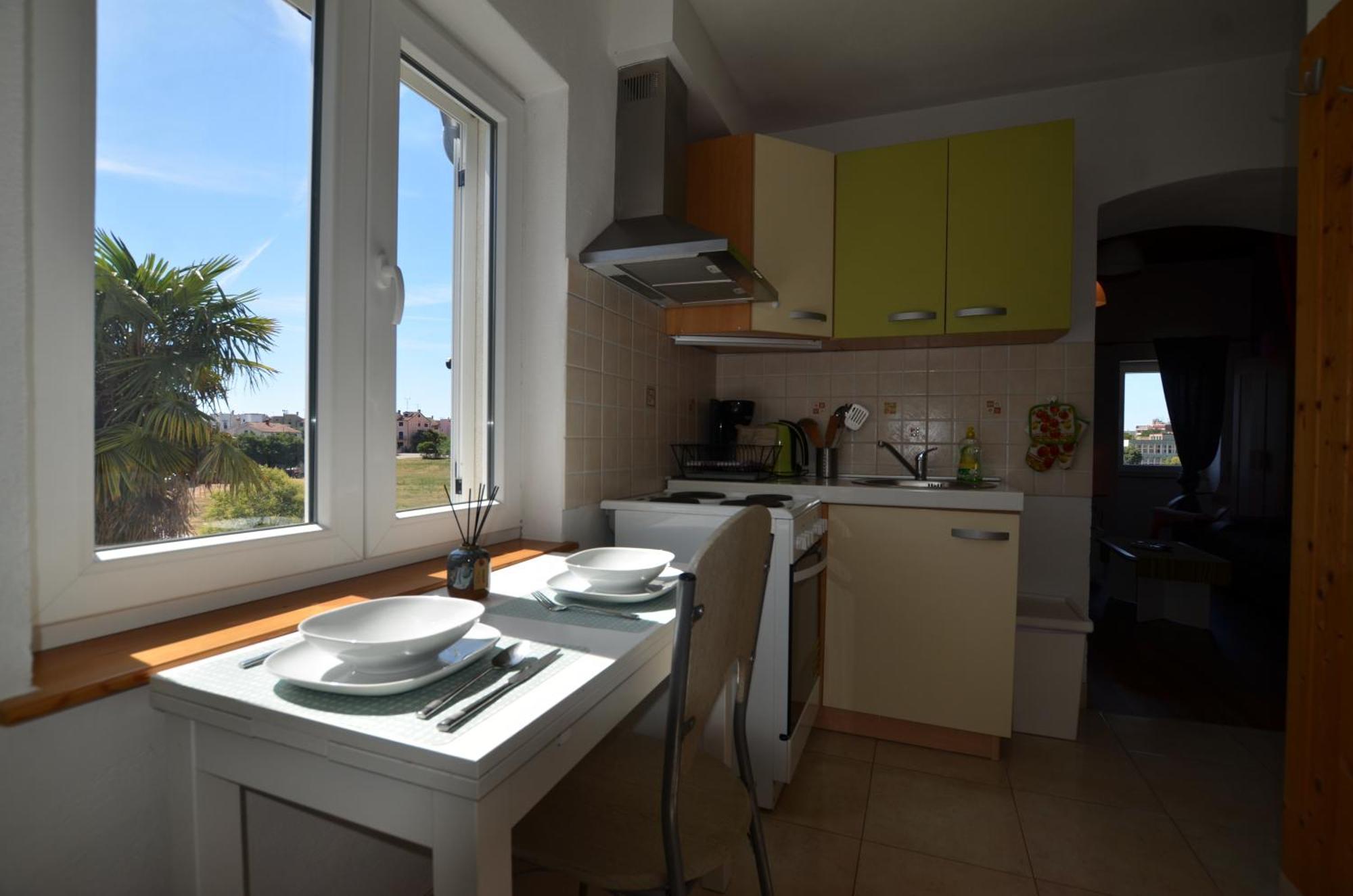 Graziella Apartment Ровин Екстериор снимка
