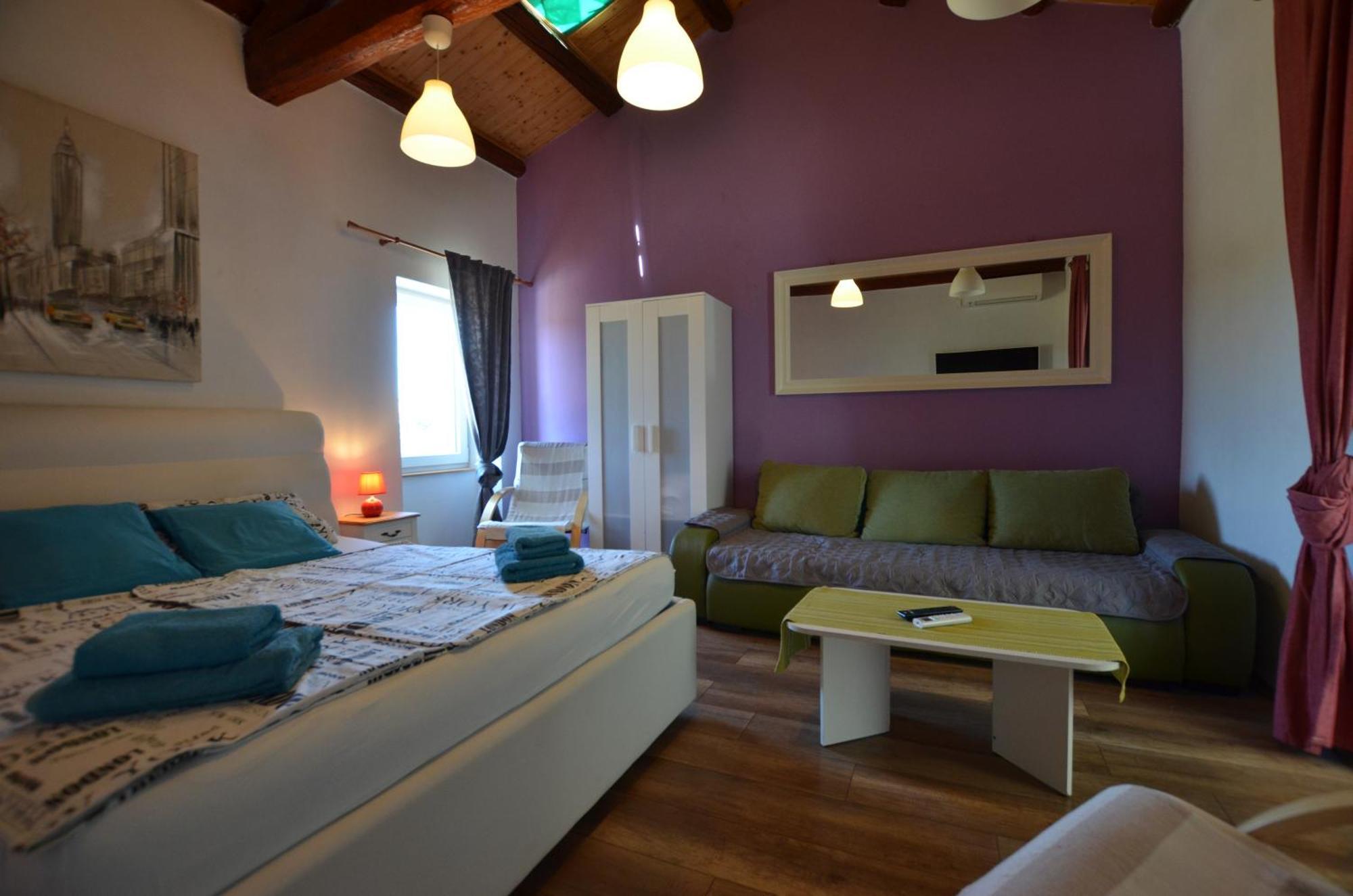 Graziella Apartment Ровин Екстериор снимка