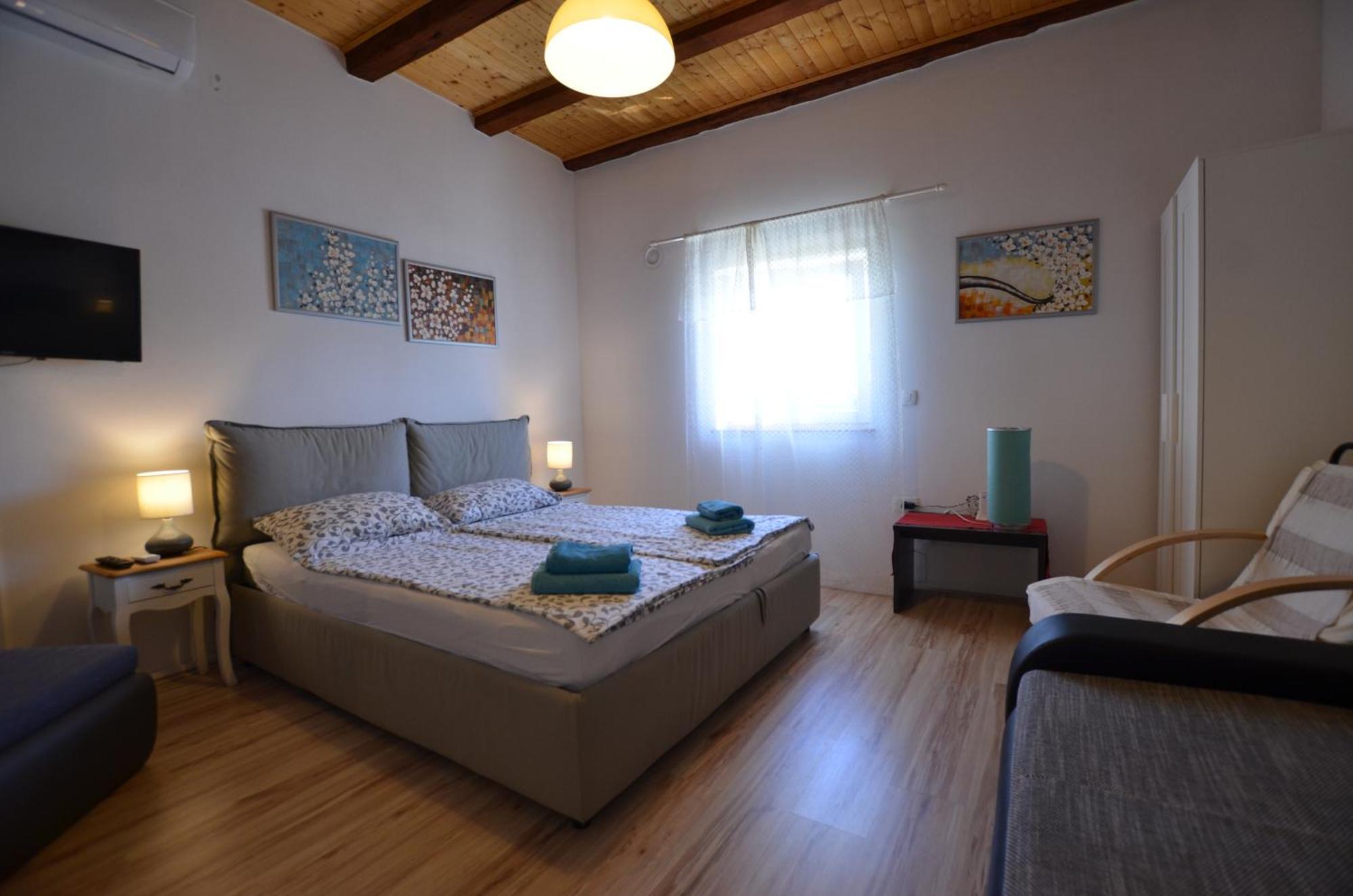 Graziella Apartment Ровин Екстериор снимка